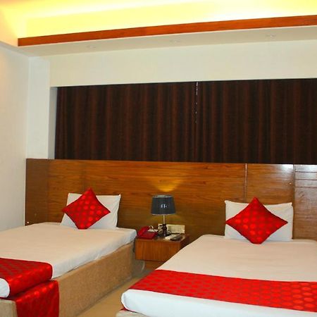 צ'יטגונג The Alina Hotel & Suites מראה חיצוני תמונה