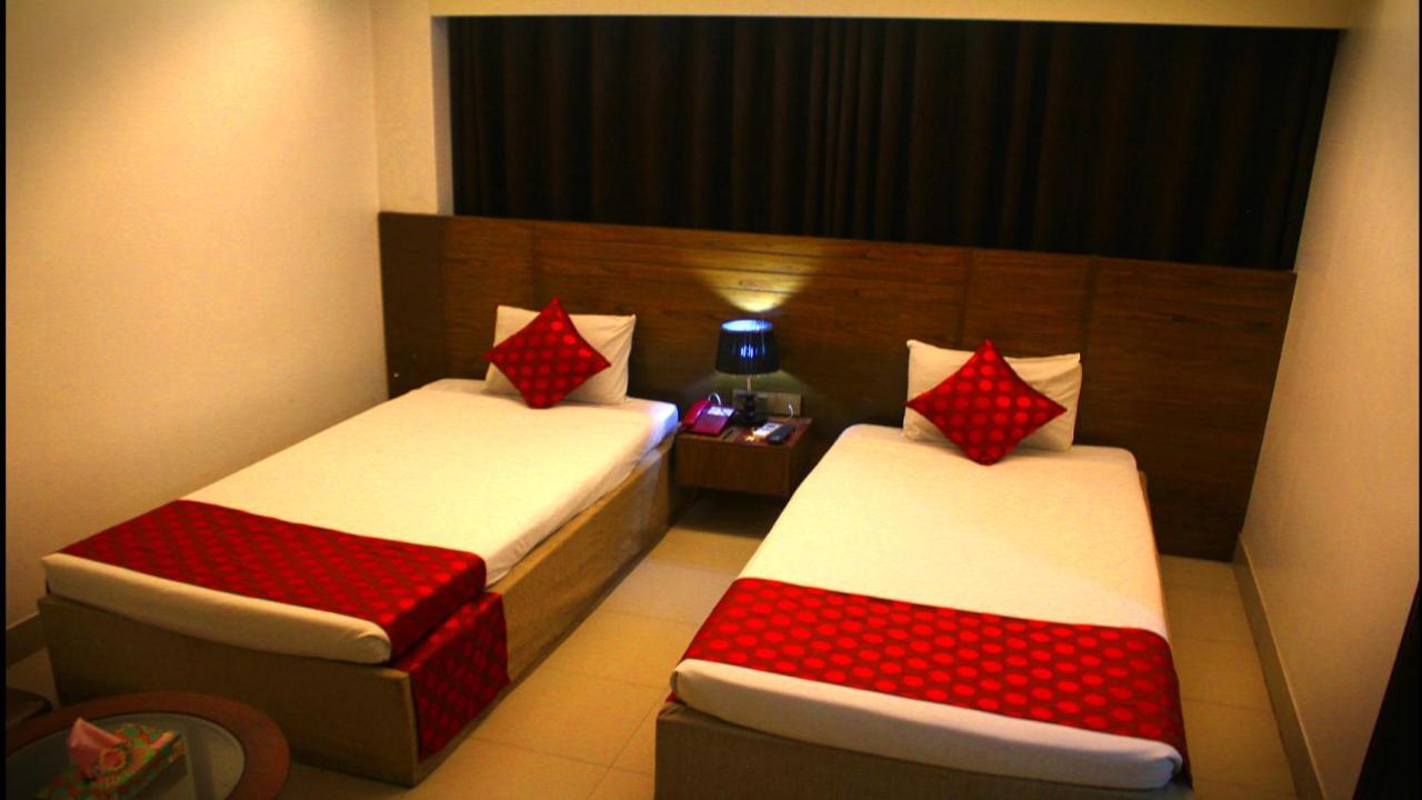 צ'יטגונג The Alina Hotel & Suites מראה חיצוני תמונה