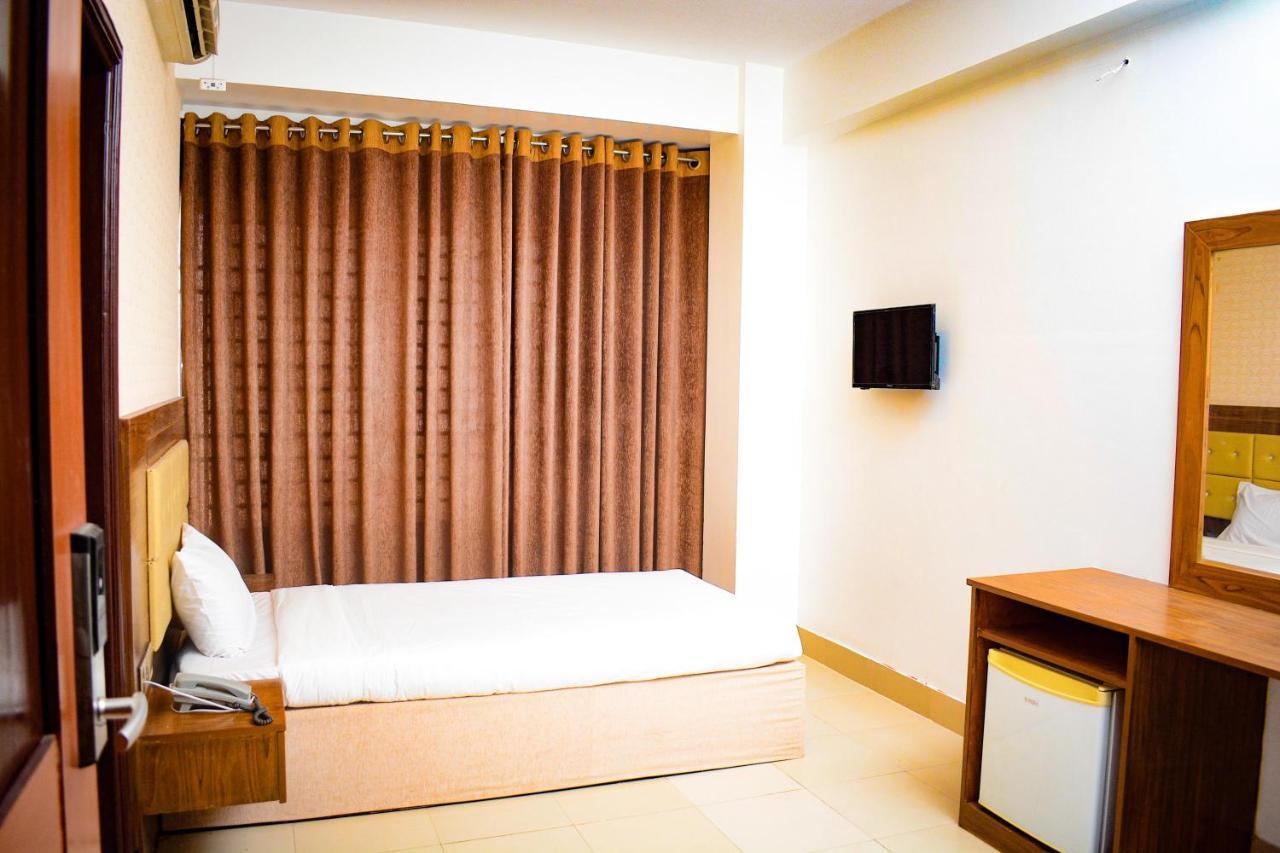 צ'יטגונג The Alina Hotel & Suites מראה חיצוני תמונה